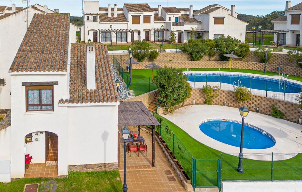 Suite En Sierramagna, Piscina Abierta El Ronquillo Exterior photo
